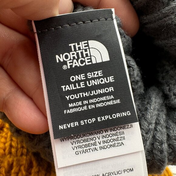 The North Face NWT Youth/junior small woman  Beanie. Vanadium Grey. - Picture 9 of 10